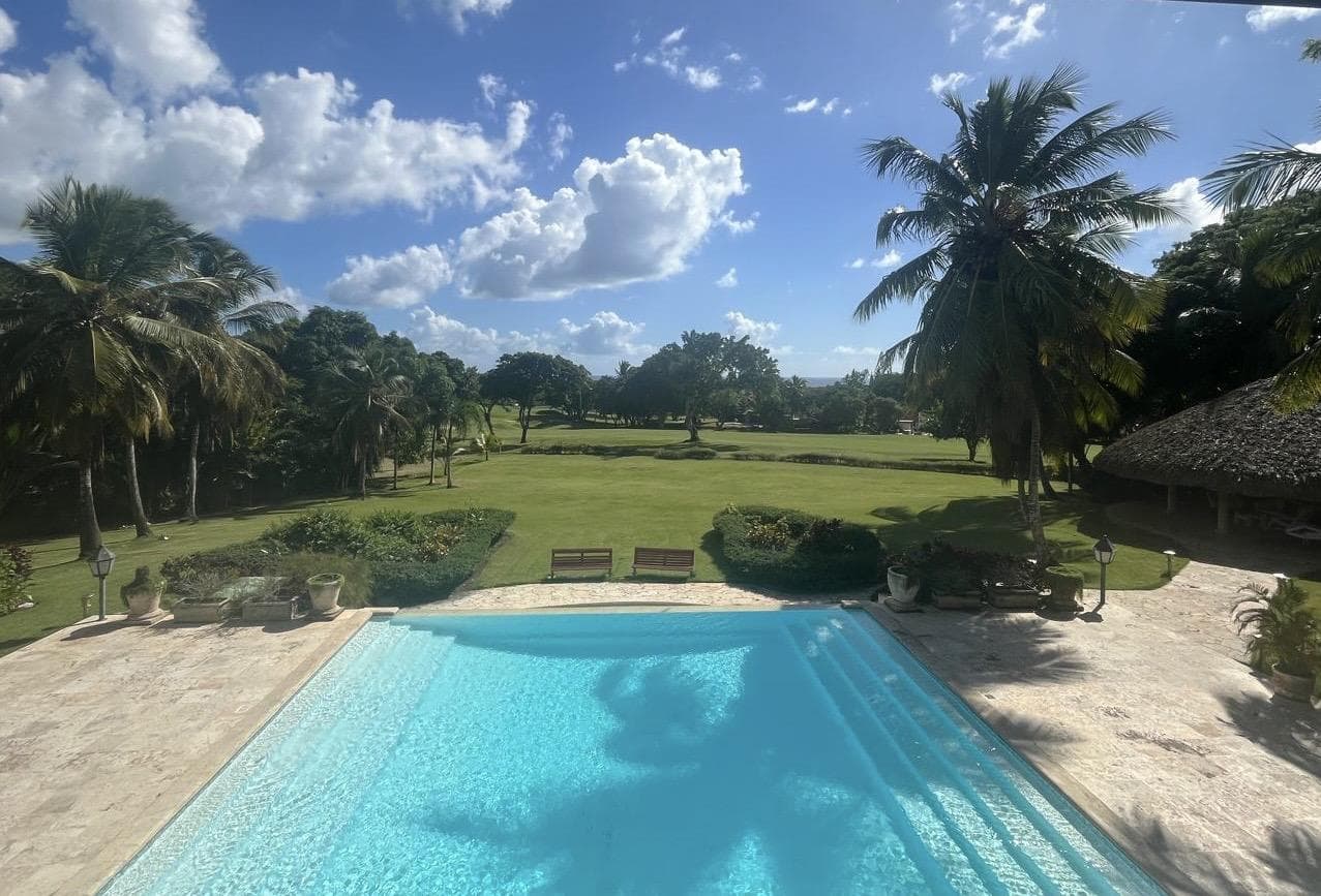 Luxury Residences: Villa con Vista al Mar y Campo de Golf en Casa de Campo | Oportunidad de Inversión Premium