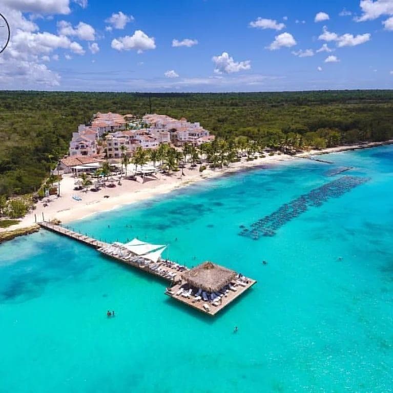 Investment Collection: Apartamento en Cadaqués Caribe Dominicus | Vista a la Piscina y Playa