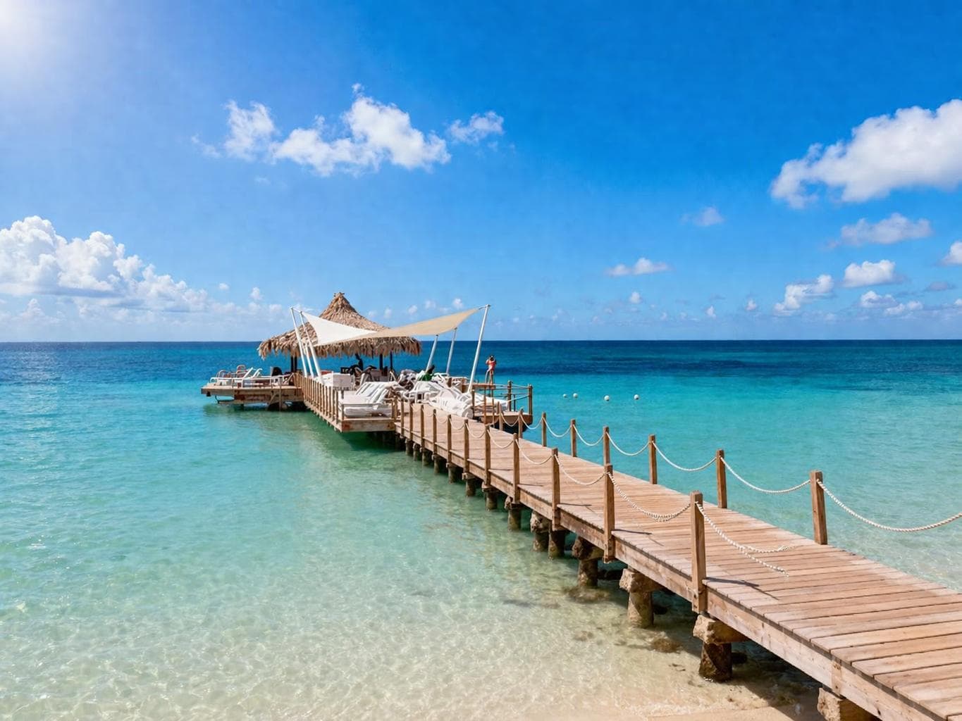 Investment Collection: Apartamento de 2 Habitaciones en Cadaqués Caribe | Vista a la Plazoleta y al Mar